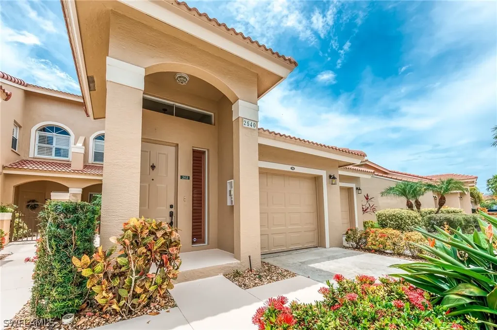 2540 Aspen Creek Lane Naples FL 34119