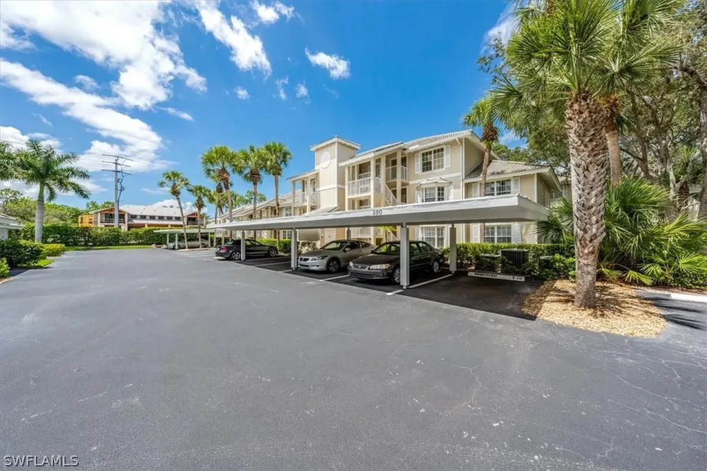 Naples FL, 510 Sugar Pine Lane, Unit 510
