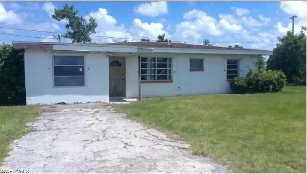 401 Leeland Heights Boulevard W Lehigh Acres FL 33936