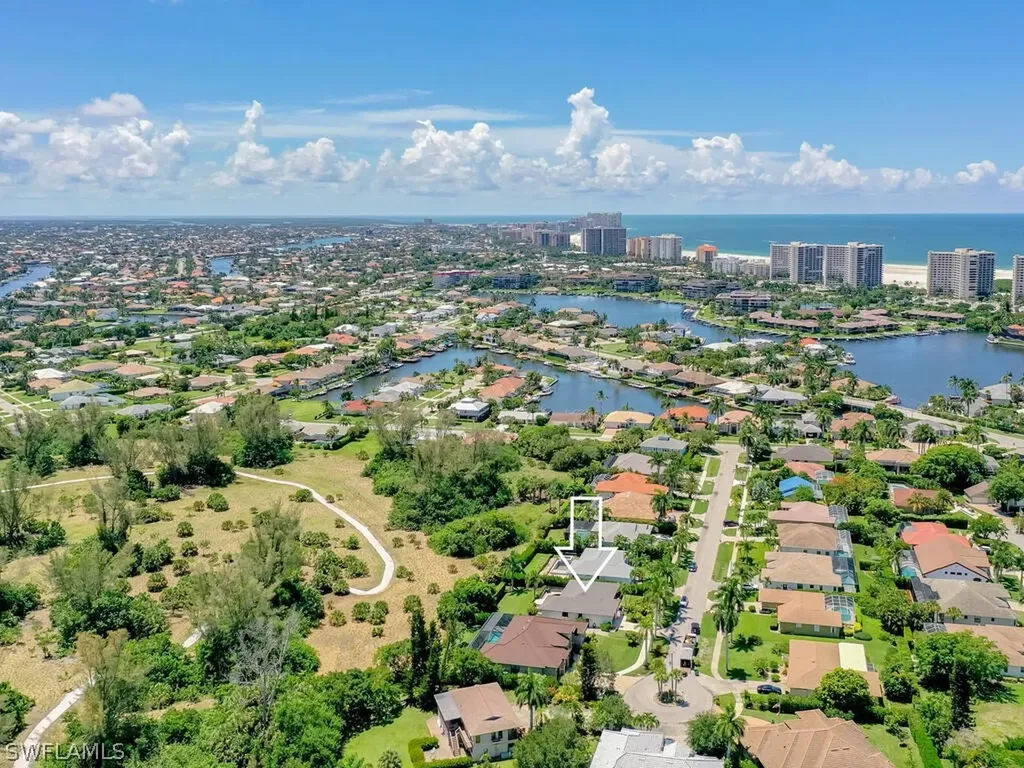 601 Somerset Court Marco Island FL 34145