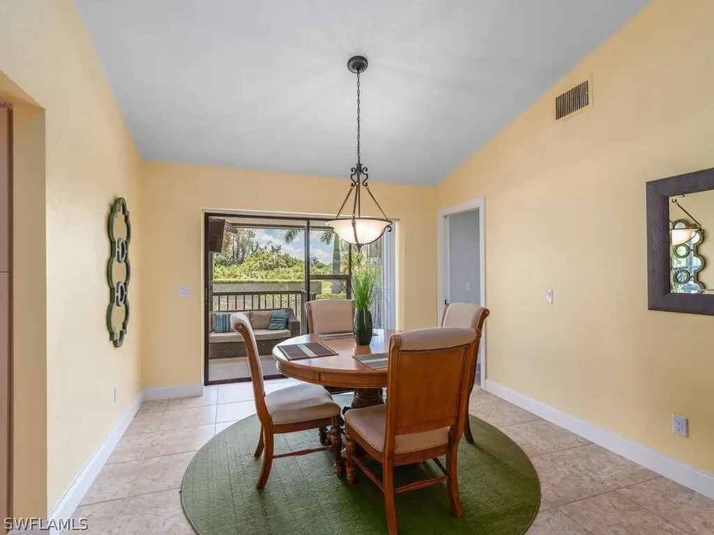 601 Somerset Court Marco Island FL 34145