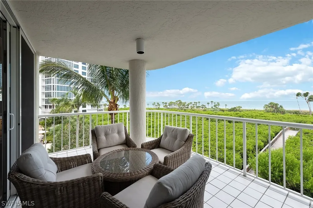 50 Seagate Drive Naples FL 34103