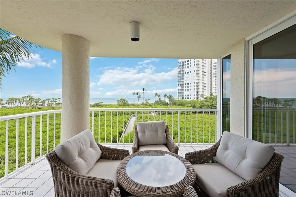 50 Seagate Drive Naples FL 34103