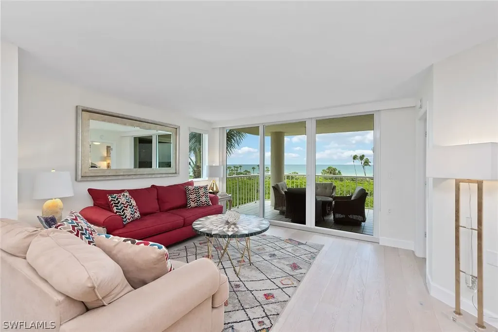 50 Seagate Drive Naples FL 34103