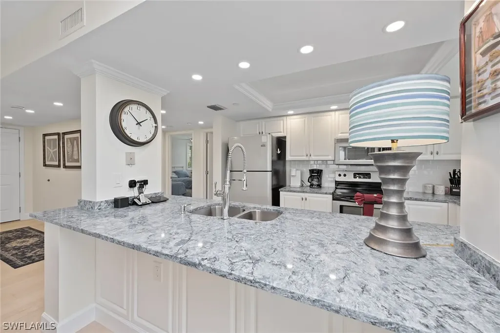 50 Seagate Drive Naples FL 34103