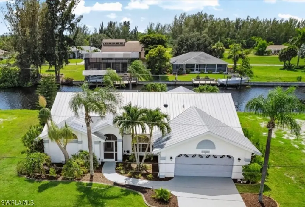120 SW 38th Place Cape Coral FL 33991