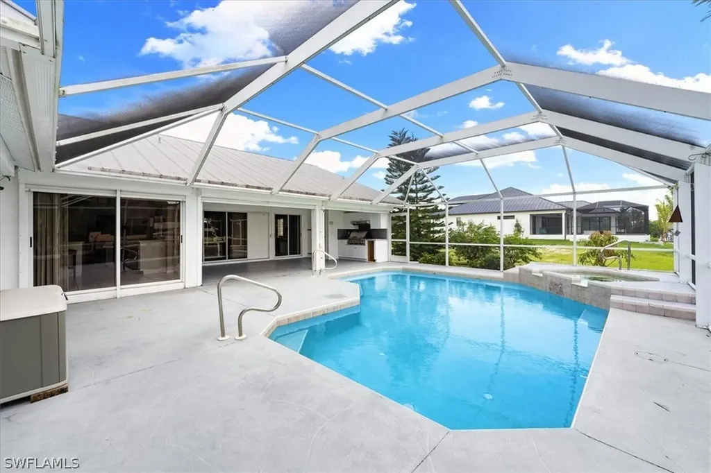 120 SW 38th Place Cape Coral FL 33991