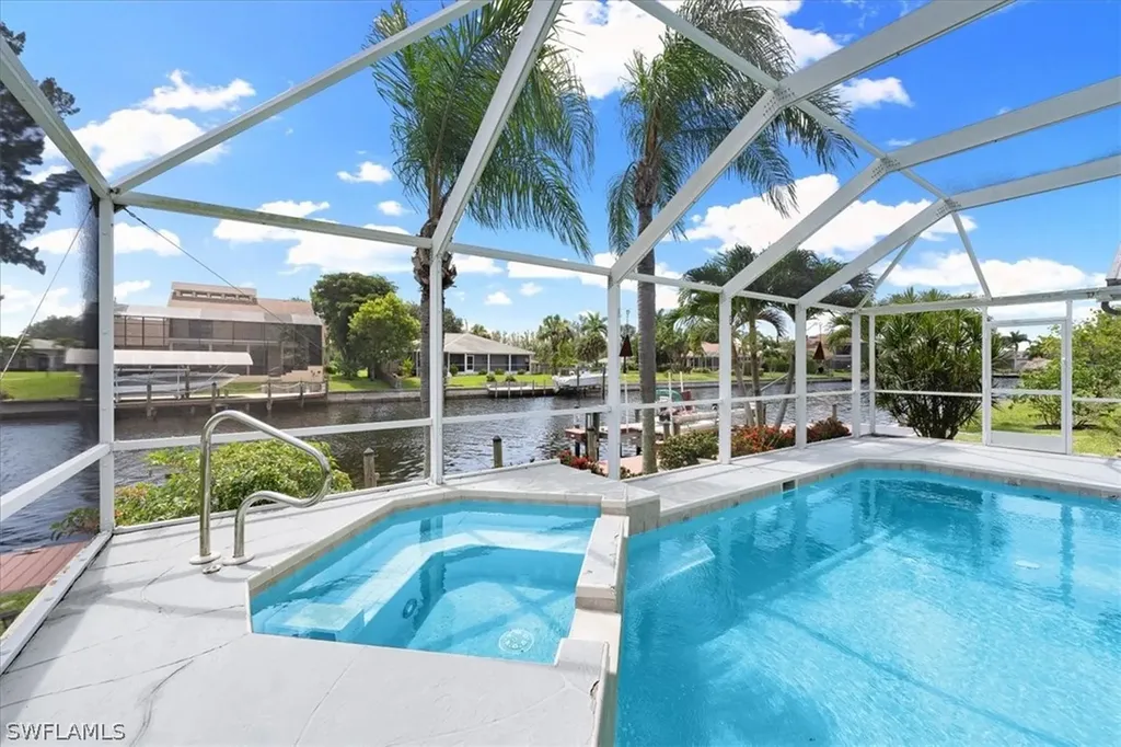 120 SW 38th Place Cape Coral FL 33991