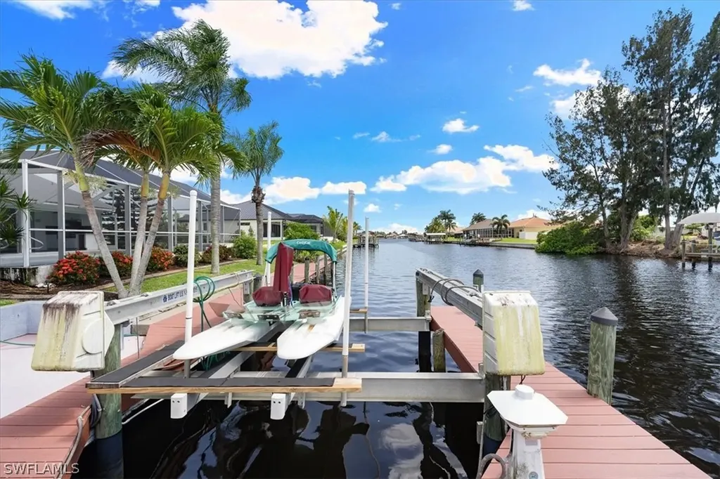 120 SW 38th Place Cape Coral FL 33991
