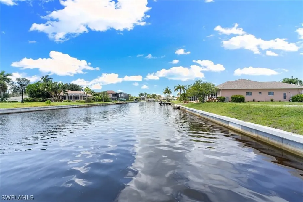 120 SW 38th Place Cape Coral FL 33991