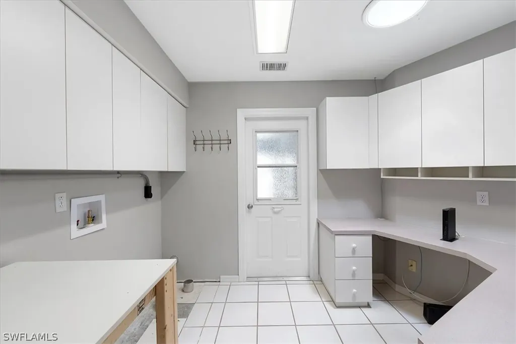 120 SW 38th Place Cape Coral FL 33991