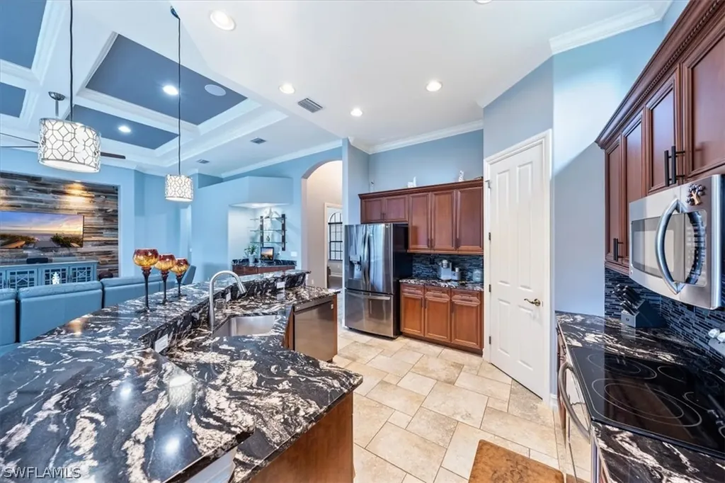15855 Secoya Reserve Circle Naples FL 34110