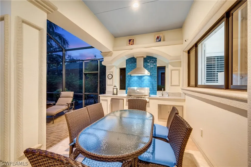 2955 Tiburon Boulevard E Naples FL 34109