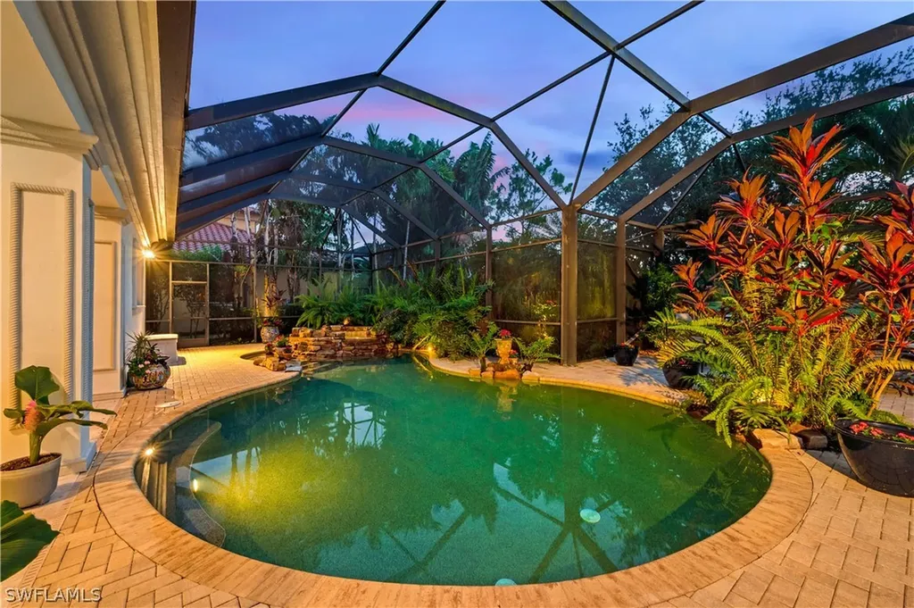 2955 Tiburon Boulevard E Naples FL 34109