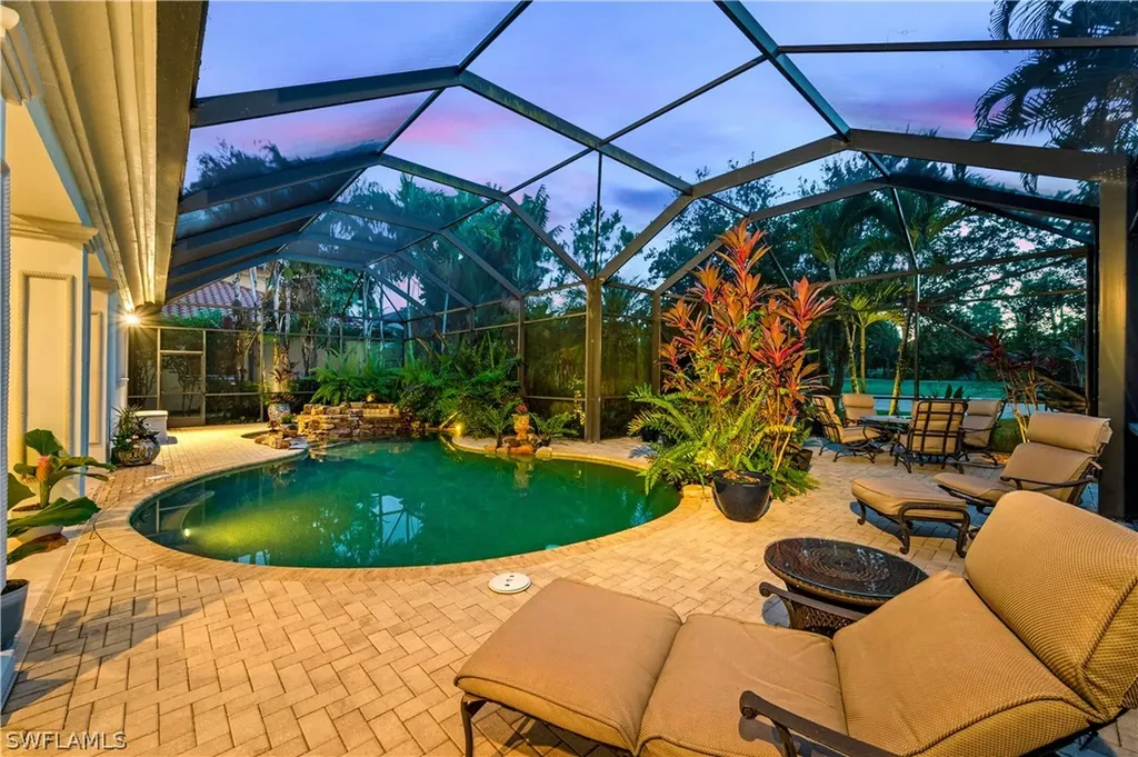 2955 Tiburon Boulevard E Naples FL 34109