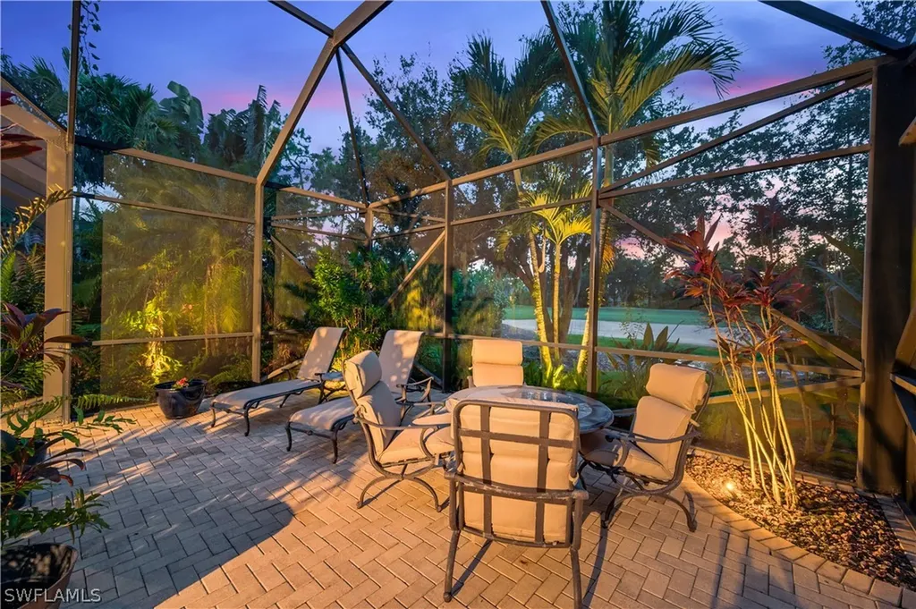 2955 Tiburon Boulevard E Naples FL 34109
