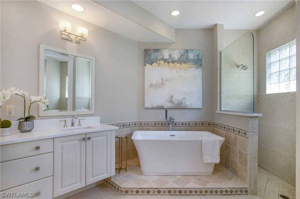 3110 Terramar Court Naples FL 34119