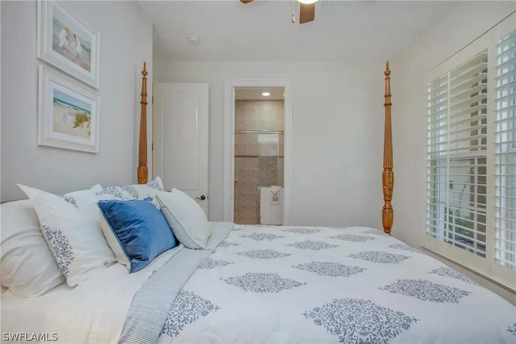 3110 Terramar Court Naples FL 34119