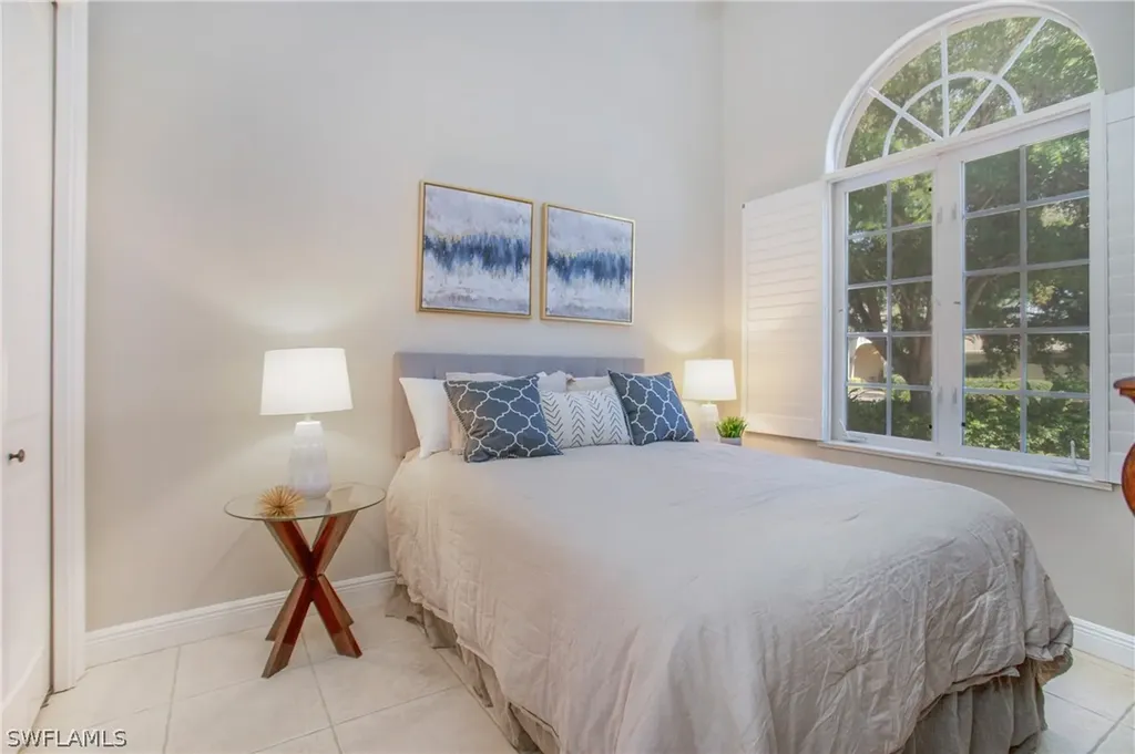 3110 Terramar Court Naples FL 34119