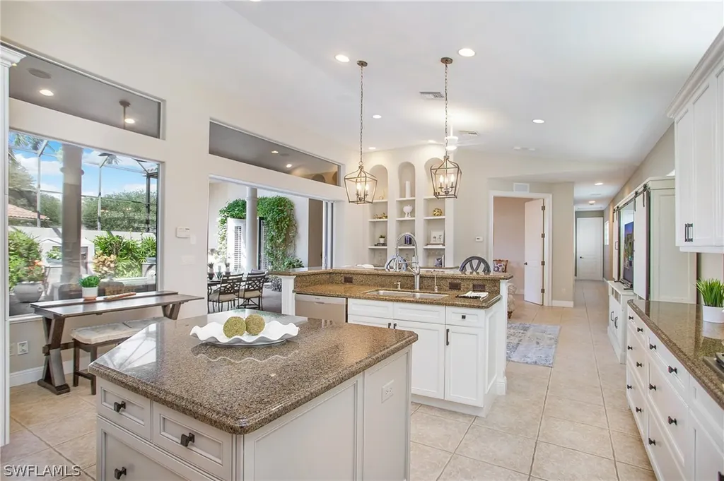 3110 Terramar Court Naples FL 34119