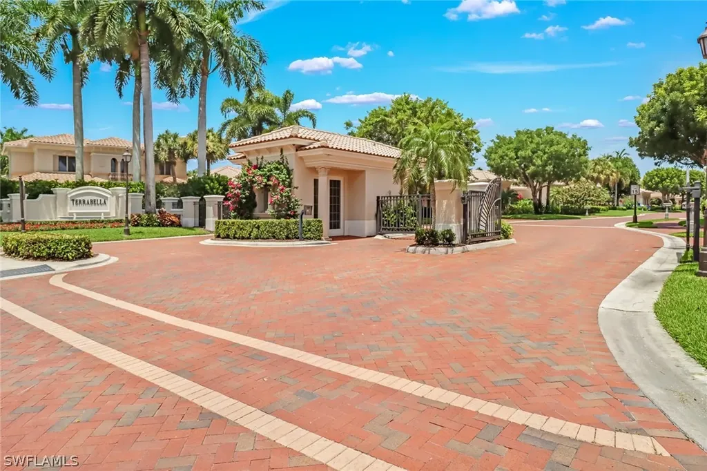 9024 Terranova Drive Naples FL 34109