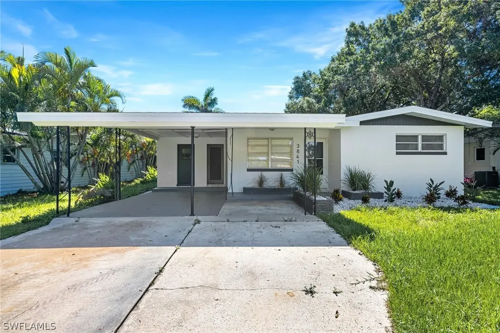 3841 Arlington Street Fort Myers FL 33901
