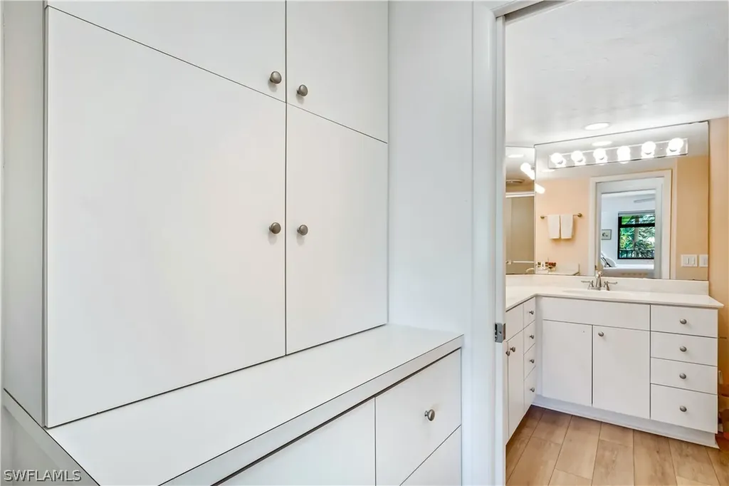 2721 W Gulf Drive Sanibel FL 33957