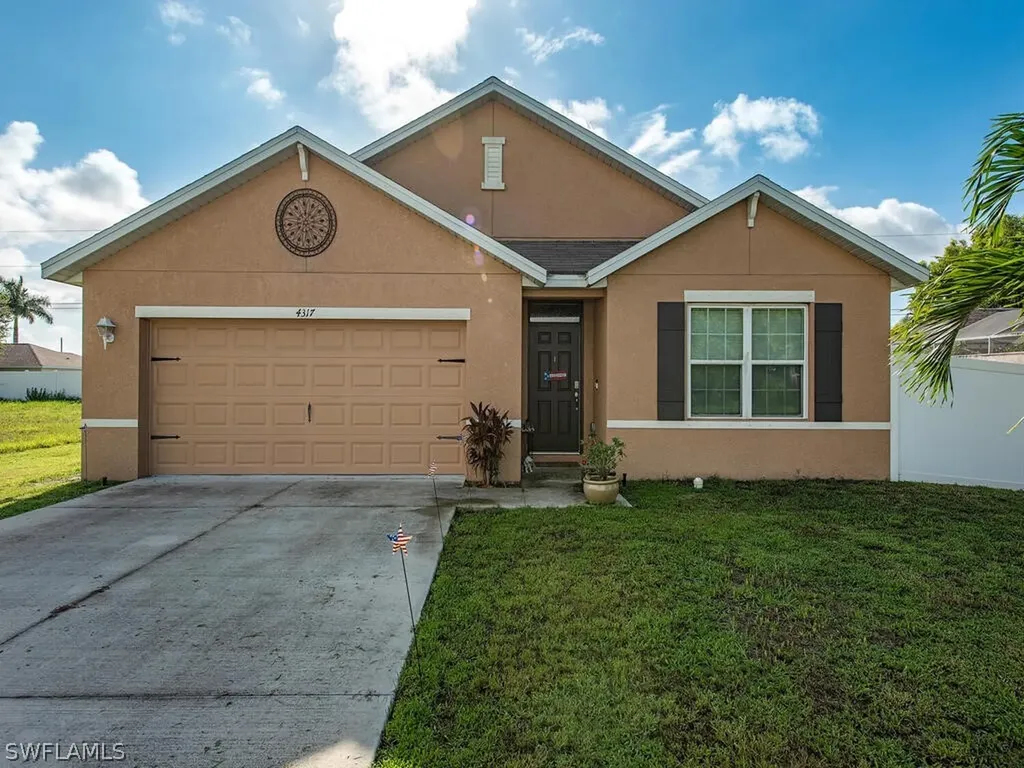 4317 SW 9th Place Cape Coral FL 33914