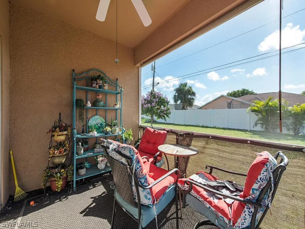 4317 SW 9th Place Cape Coral FL 33914
