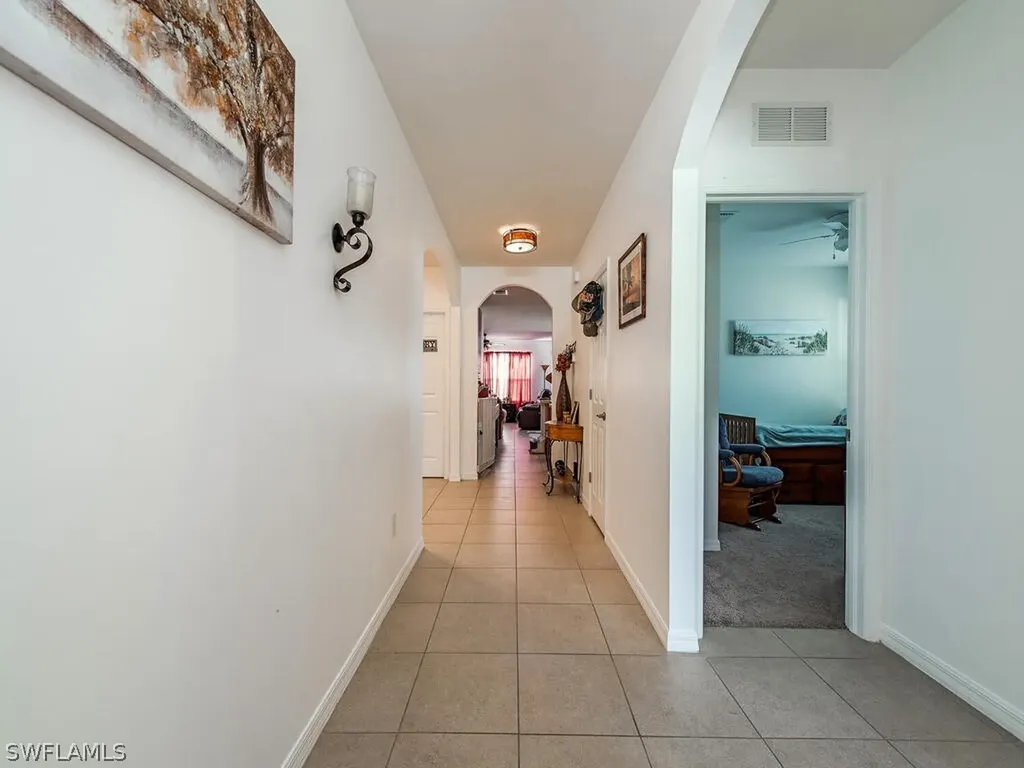 4317 SW 9th Place Cape Coral FL 33914