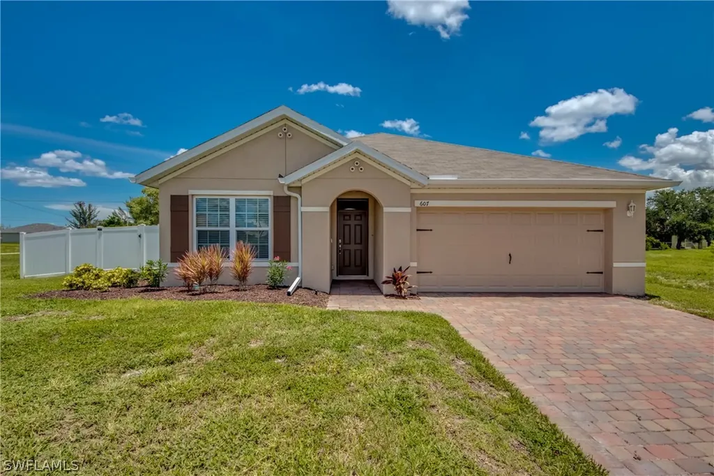 607 NW 21st Street Cape Coral FL 33993