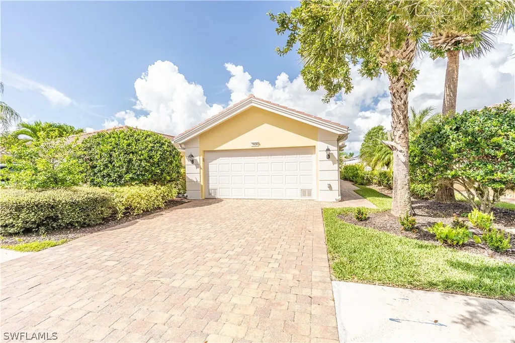 7626 Novara Court Naples FL 34114