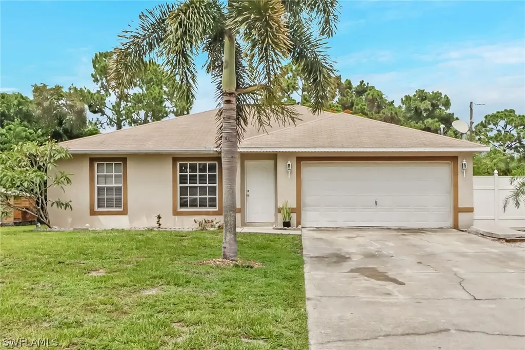 18433 Tulip Road Fort Myers FL 33967