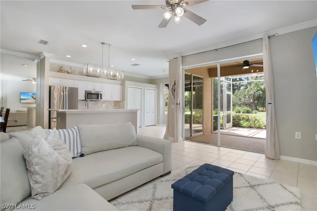 Naples FL, 1720 Morning Sun Lane, Unit D-10
