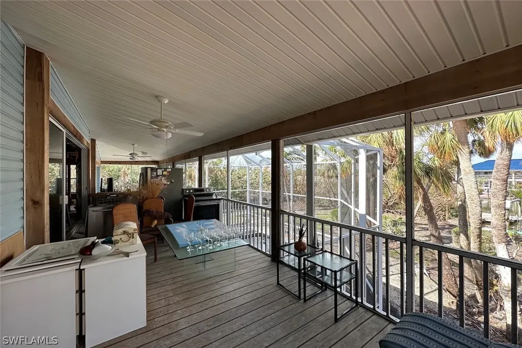 6136 Henderson Road Sanibel FL 33957