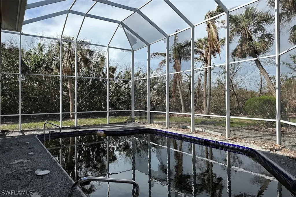 6136 Henderson Road Sanibel FL 33957