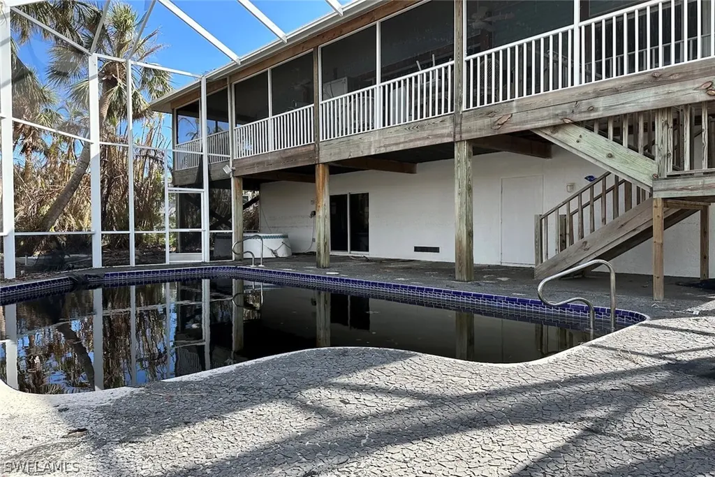 6136 Henderson Road Sanibel FL 33957