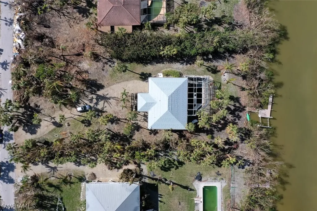 6136 Henderson Road Sanibel FL 33957