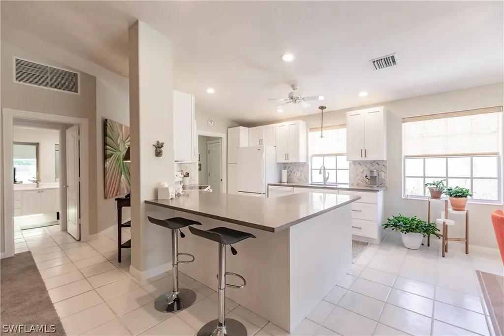 4086 Los Altos Court Naples FL 34109