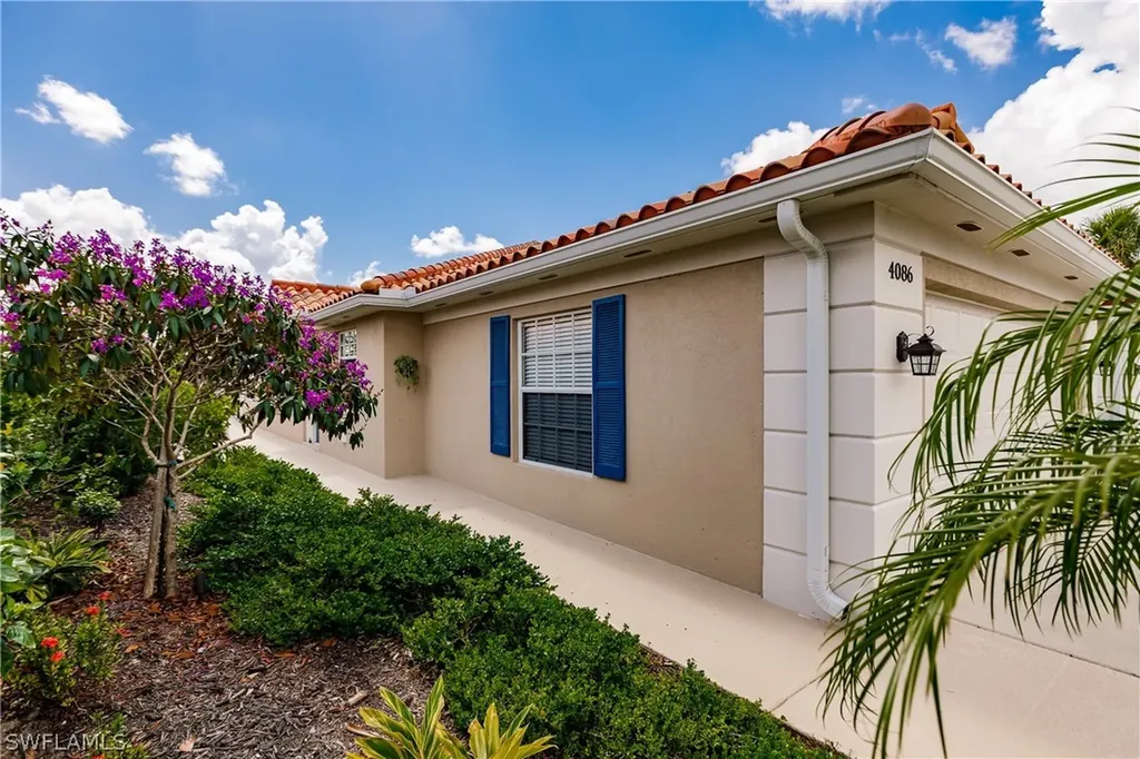 4086 Los Altos Court Naples FL 34109