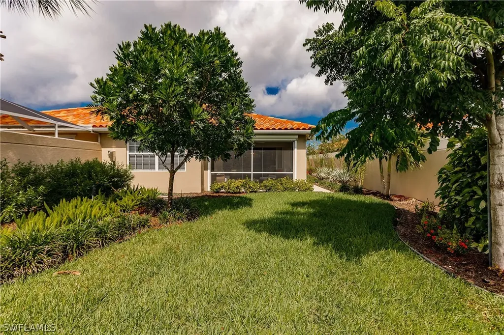 4086 Los Altos Court Naples FL 34109