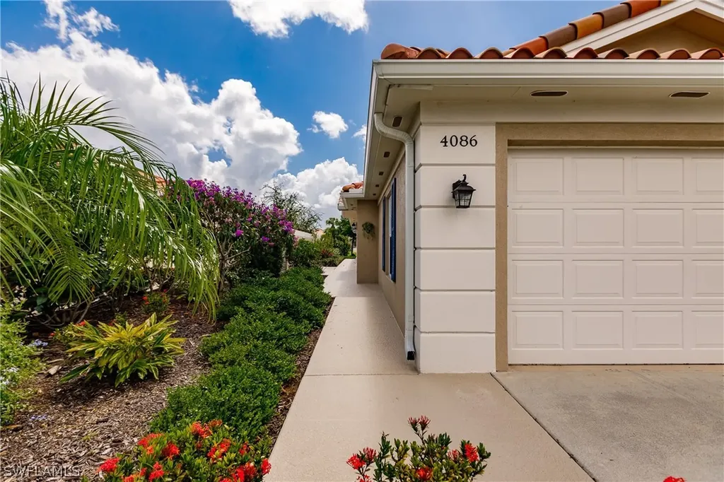 4086 Los Altos Court Naples FL 34109