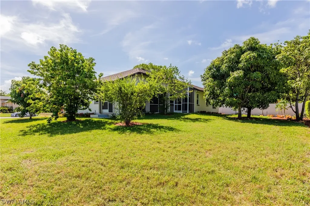 88 Tahiti Road Marco Island FL 34145