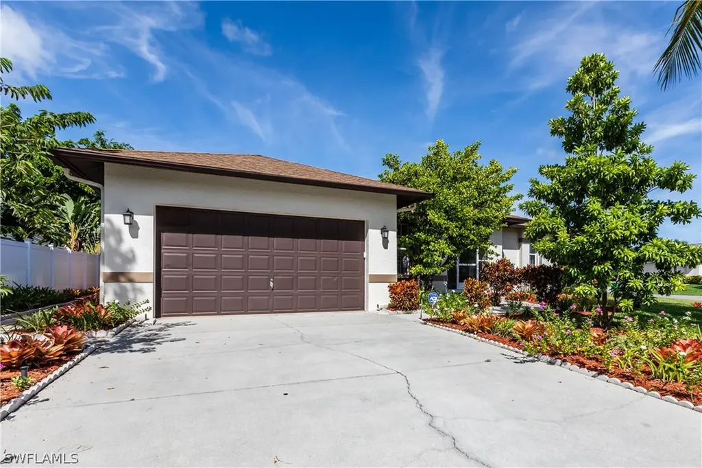 88 Tahiti Road Marco Island FL 34145