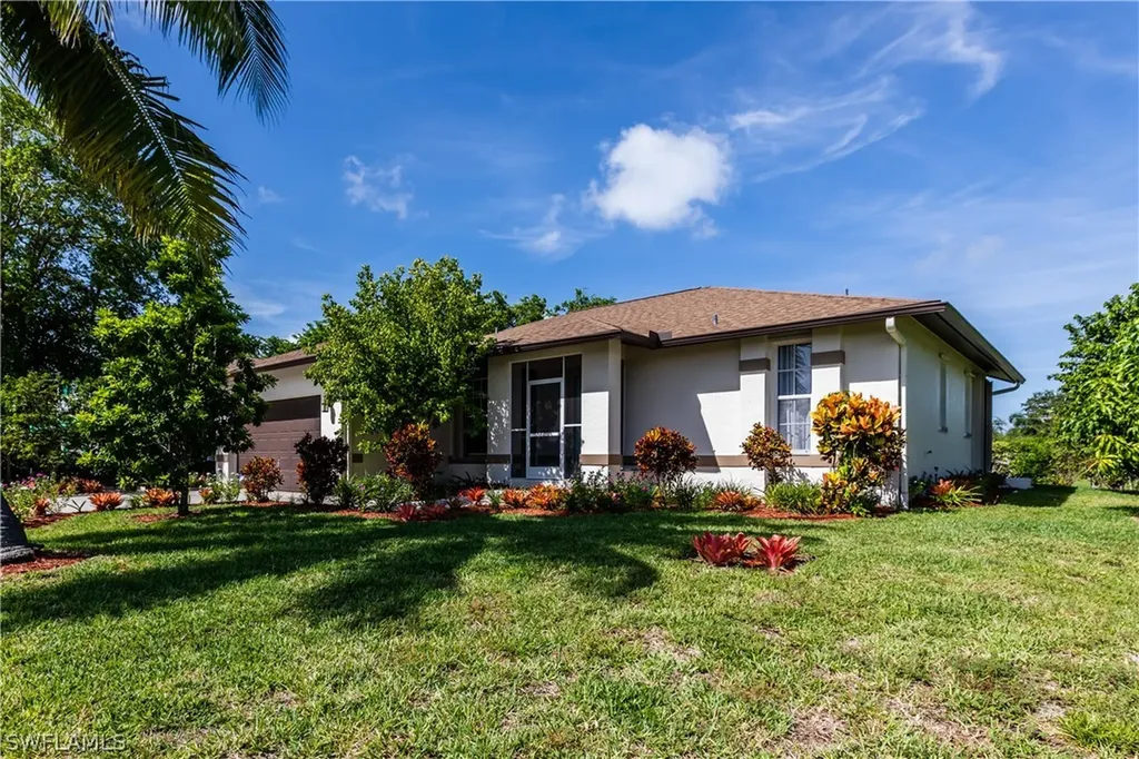 88 Tahiti Road Marco Island FL 34145