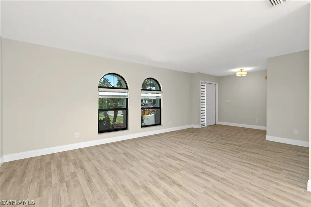 5309 SW 11th Place Cape Coral FL 33914