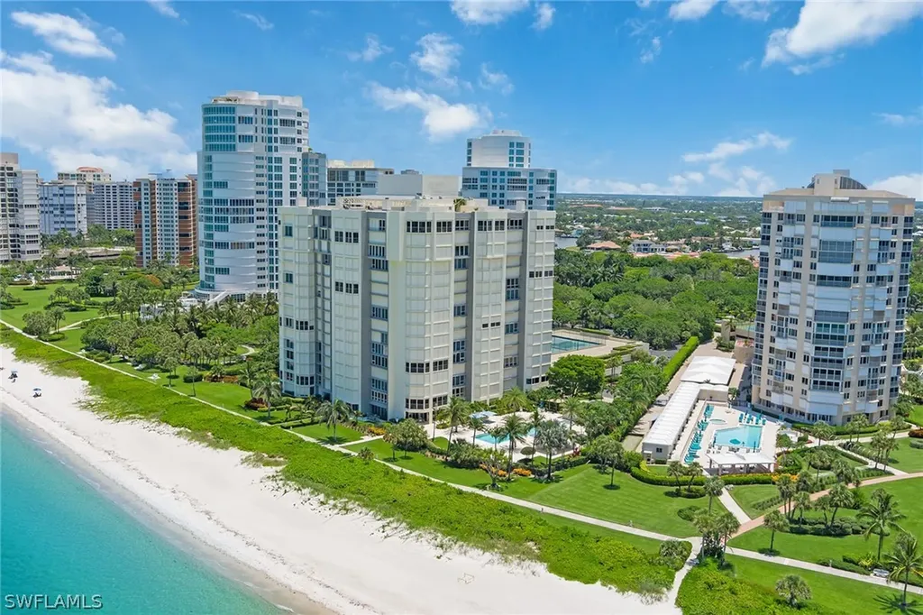 Naples FL, 4051 Gulf Shore Boulevard N, Unit 1103