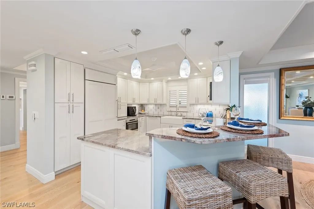 4051 Gulf Shore Boulevard N Naples FL 34103