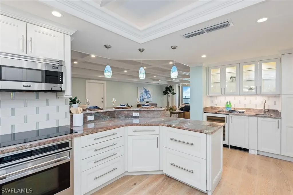 4051 Gulf Shore Boulevard N Naples FL 34103