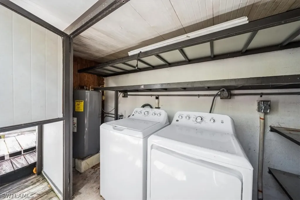 2918 Poplar Street Naples FL 34112
